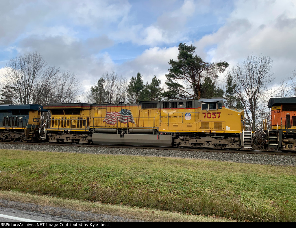 UPRR 7057 on 68N